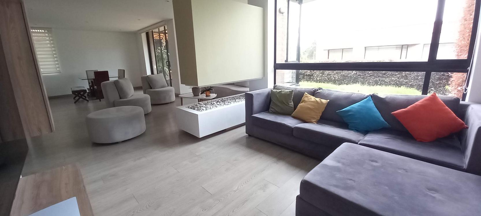 Casa en venta en Chuntame, Cajicá · foto 3 de 16
