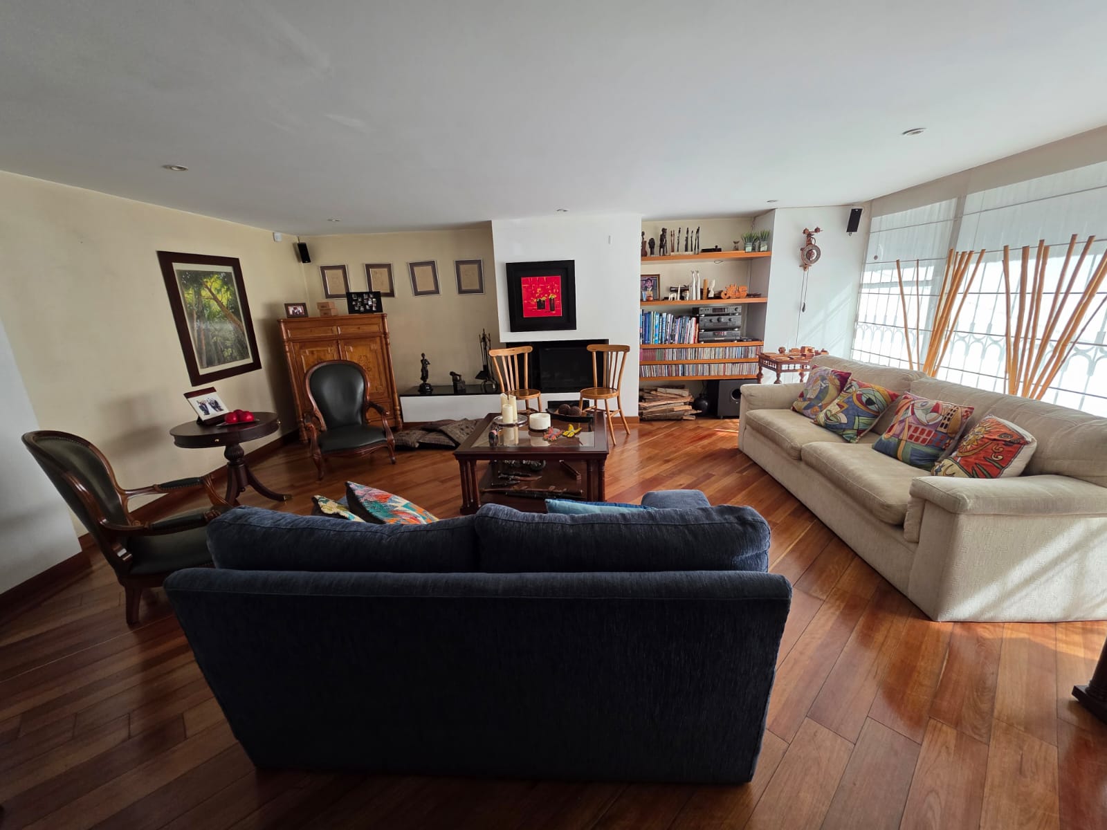 Casa en venta en Santa Barbara, Bogotá · foto 2 de 15