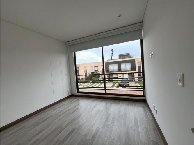 Casa de 3 alcobas en venta en Hacienda Fontanar, Cajicá, 150 m² · foto 7 de 11