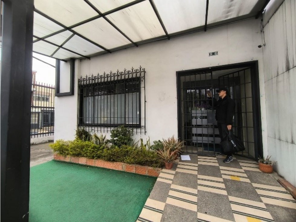 Casa en venta en Las Americas, Bogotá · foto 4 de 15