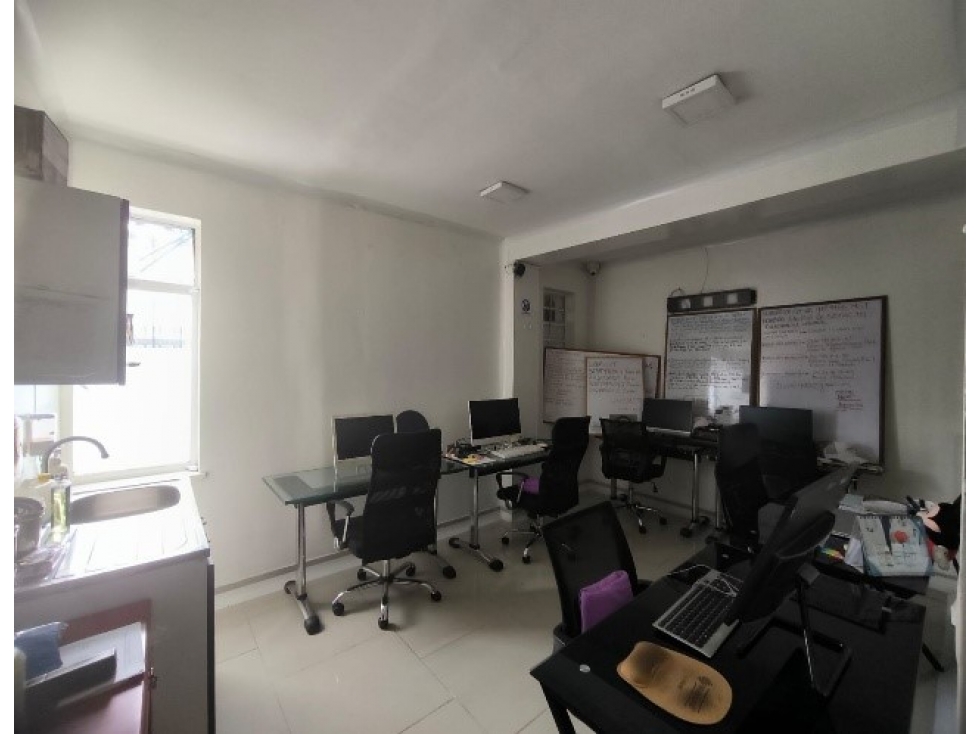 Casa en venta en Las Americas, Bogotá · foto 9 de 15