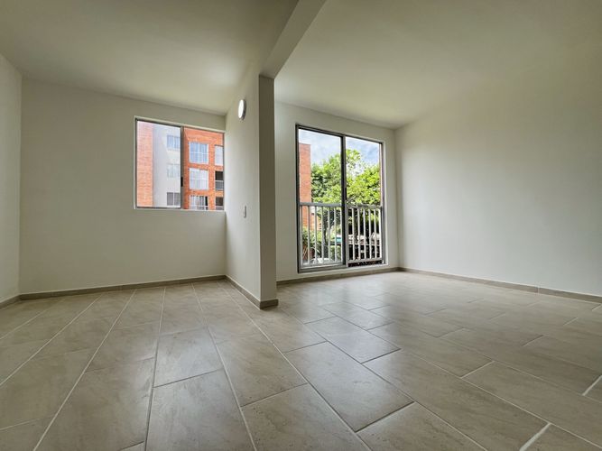 Apartamento de 3 alcobas en venta en Valle Del Lili, Cali, 57 m² · foto 2 de 11