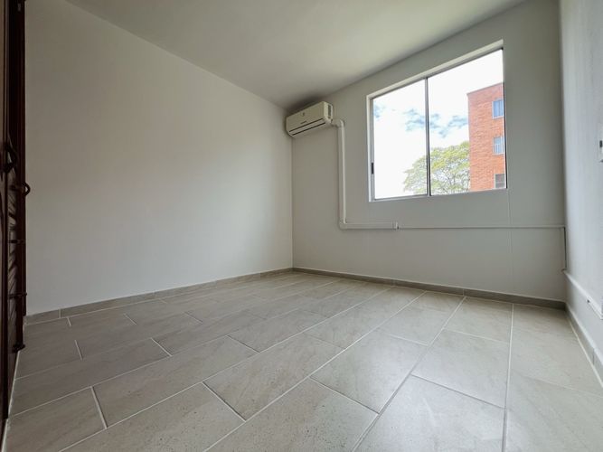 Apartamento de 3 alcobas en venta en Valle Del Lili, Cali, 57 m² · foto 6 de 11