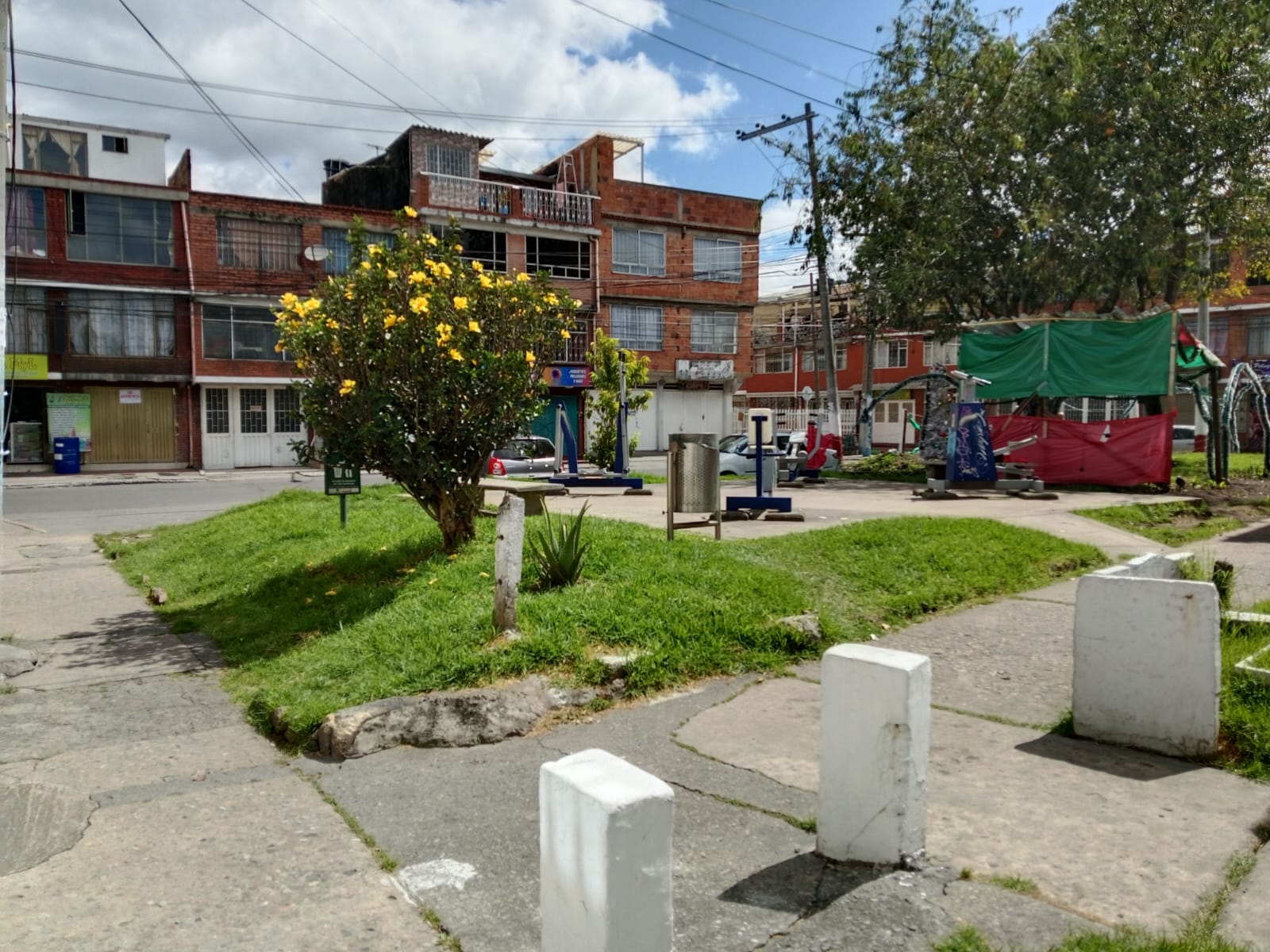 Casa en venta en Engativá, Bogotá · foto 2 de 18