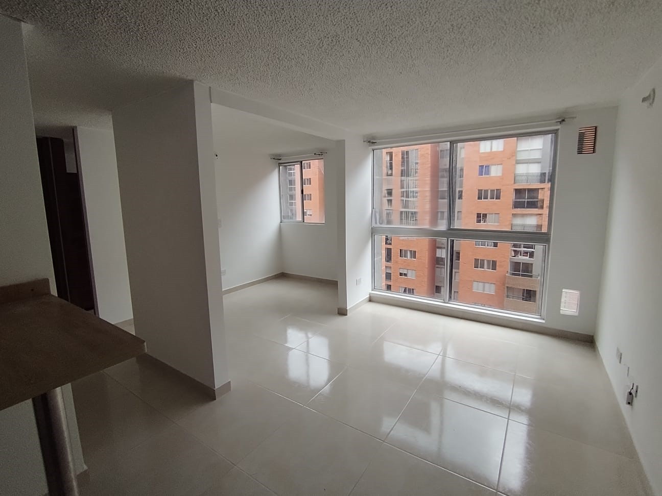 Apartamento en venta en Fontibon, Bogotá · foto 2 de 24