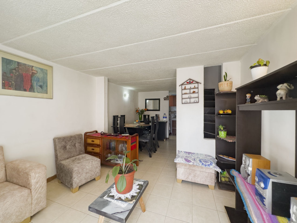 Casa en venta en Alameda, Bogotá · foto 3 de 24