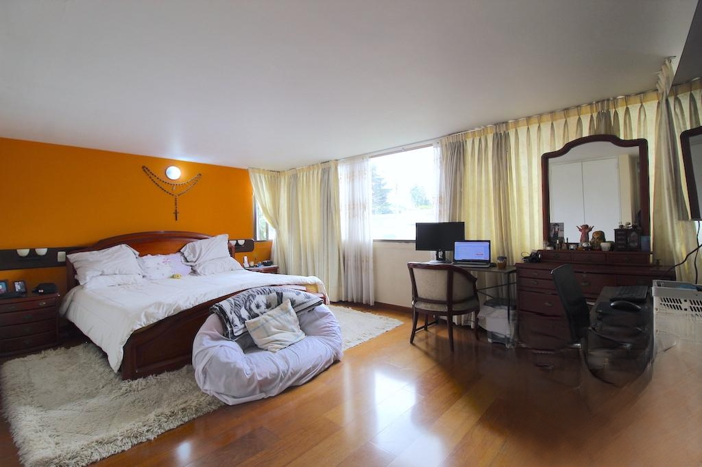Casa en venta en Niza, Bogotá · foto 11 de 24