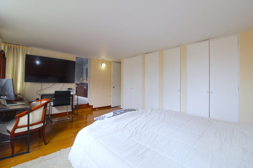 Casa en venta en Niza, Bogotá · foto 12 de 24