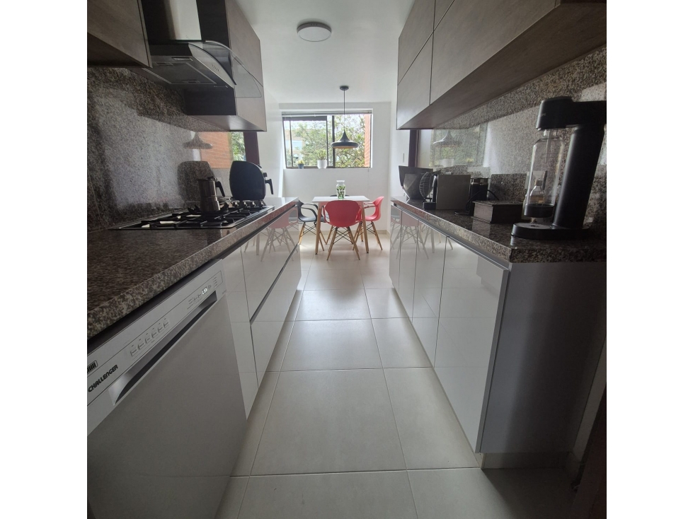 Apartamento en venta en Chicó Alto, Bogotá · foto 13 de 24