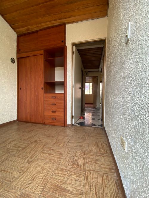 Apartamento de 3 alcobas en venta en Club De Los Lagartos, Bogotá, 51 m² · foto 7 de 11