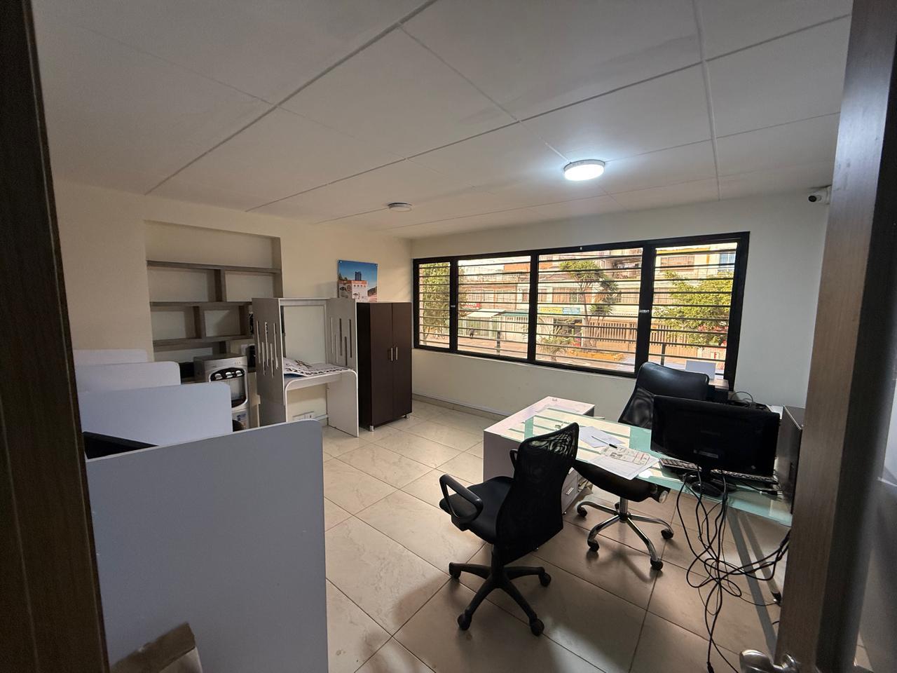 Casa en venta en Santa Isabel, Bogotá · foto 8 de 24