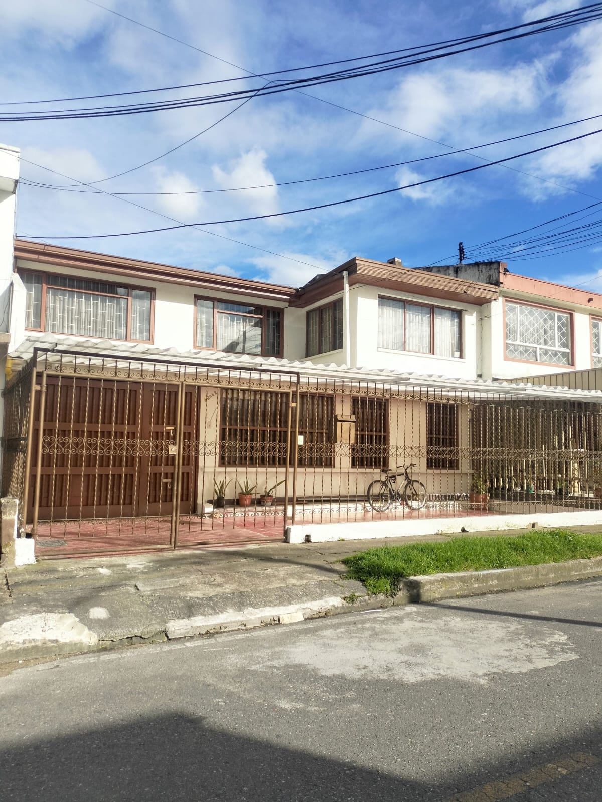 Casa en venta en Engativá, Bogotá · foto 2 de 20