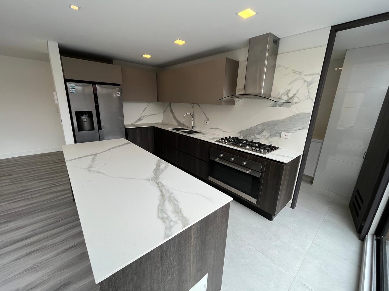 Apartamento en venta en Santa Barbara, Bogotá · foto 2 de 6
