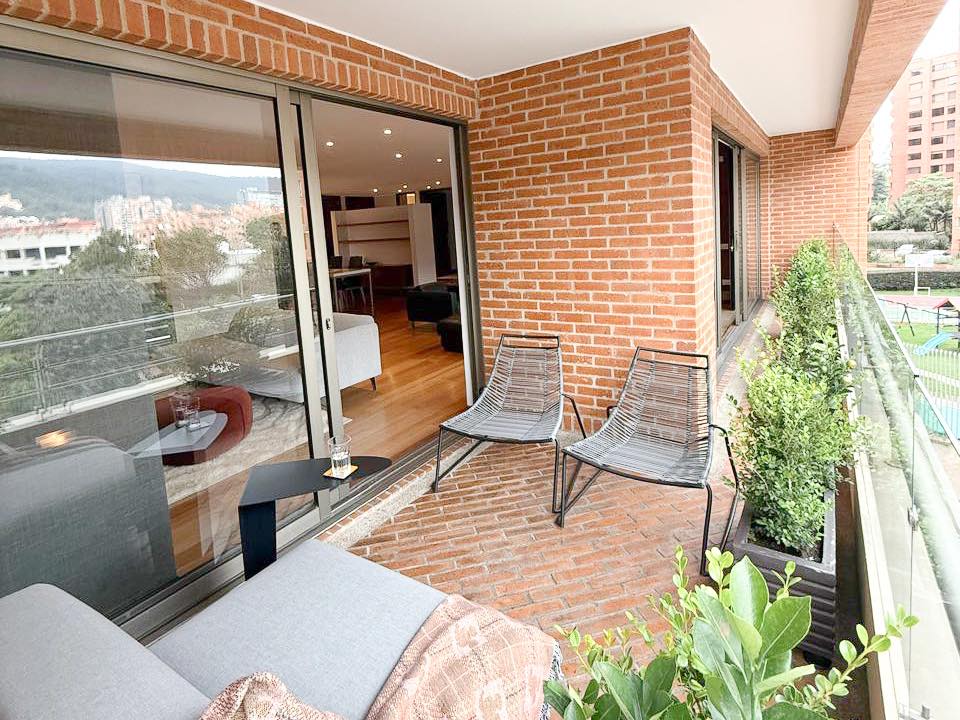 Apartamento en venta en La Carolina, Bogotá · foto 3 de 14