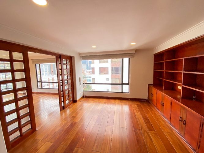 Apartamento de 4 alcobas en venta en Santa Barbara, Bogotá, 300 m² · foto 7 de 24
