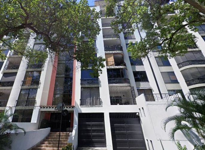 Apartamento de 3 alcobas en venta en Prados Del Norte, Cali, 124 m² · foto 3 de 9