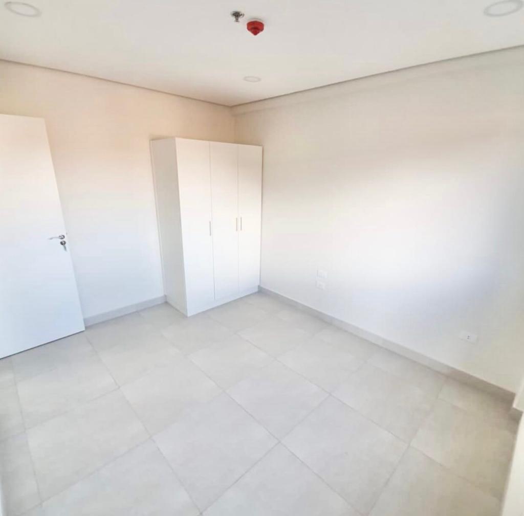 En Alquiler  Departamento de 2 Habitaciones en Sajonia A554 — foto 3