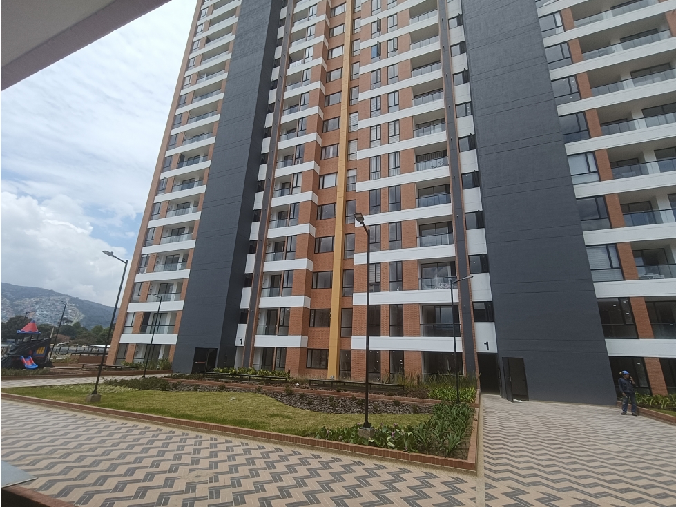 Apartamento en venta en Lagos De Torca, Bogotá · foto 2 de 24