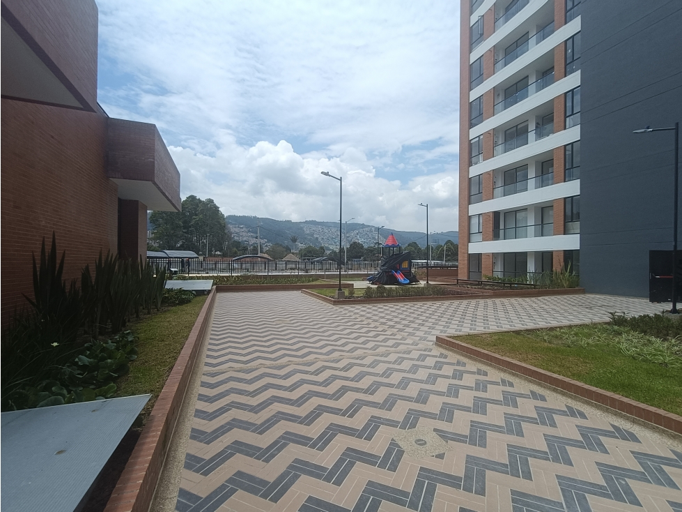 Apartamento en venta en Lagos De Torca, Bogotá · foto 3 de 24