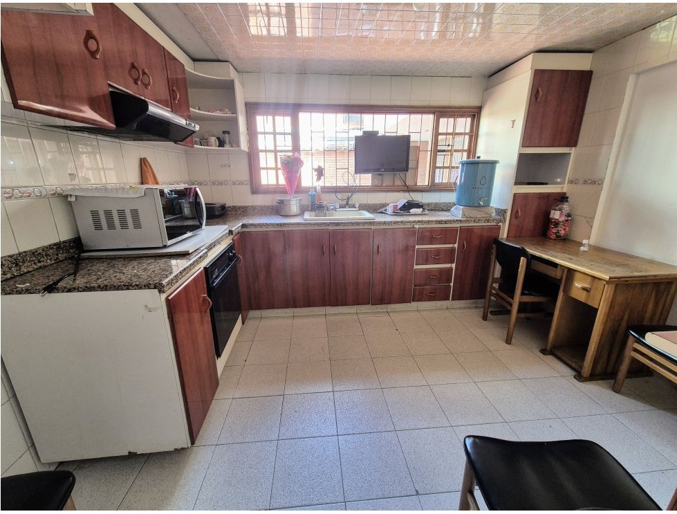 Casa en venta en Santa Barbara, Bogotá · foto 9 de 18