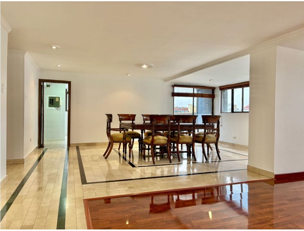 Apartamento en venta en San Patricio, Bogotá · foto 2 de 18
