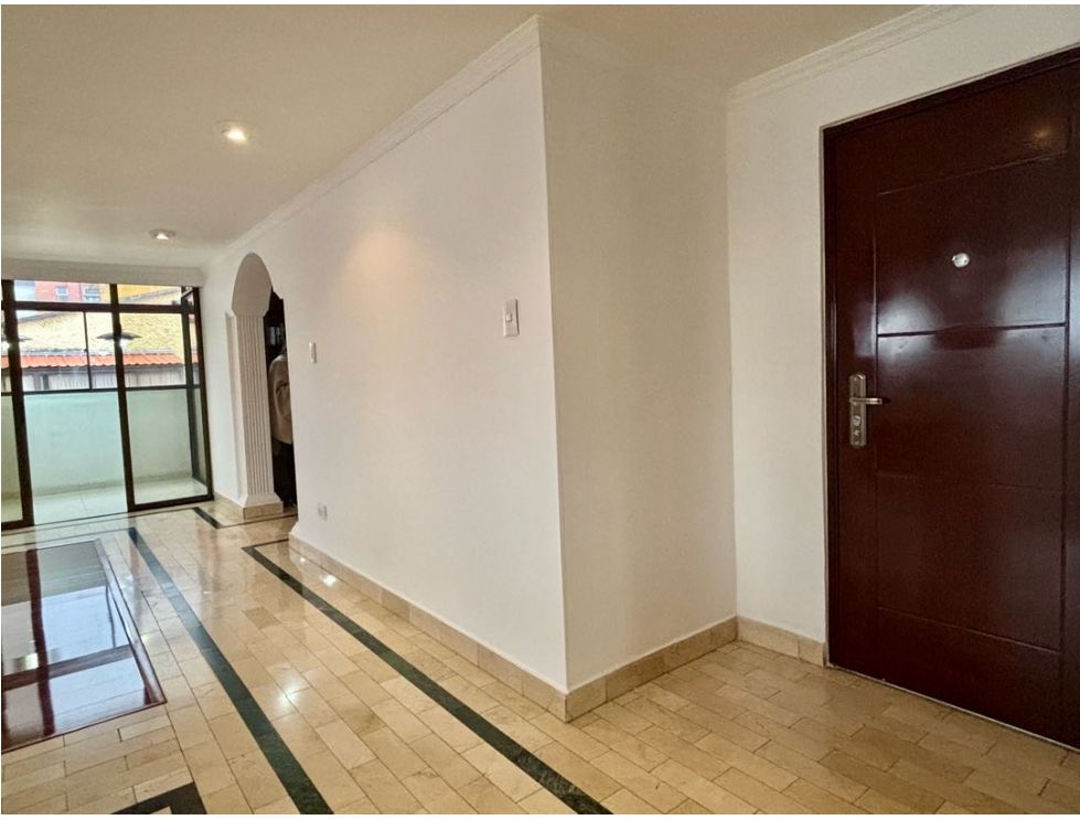 Apartamento en venta en San Patricio, Bogotá · foto 3 de 18