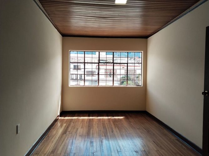 Casa en venta en San Luis, Bogotá · foto 18 de 24