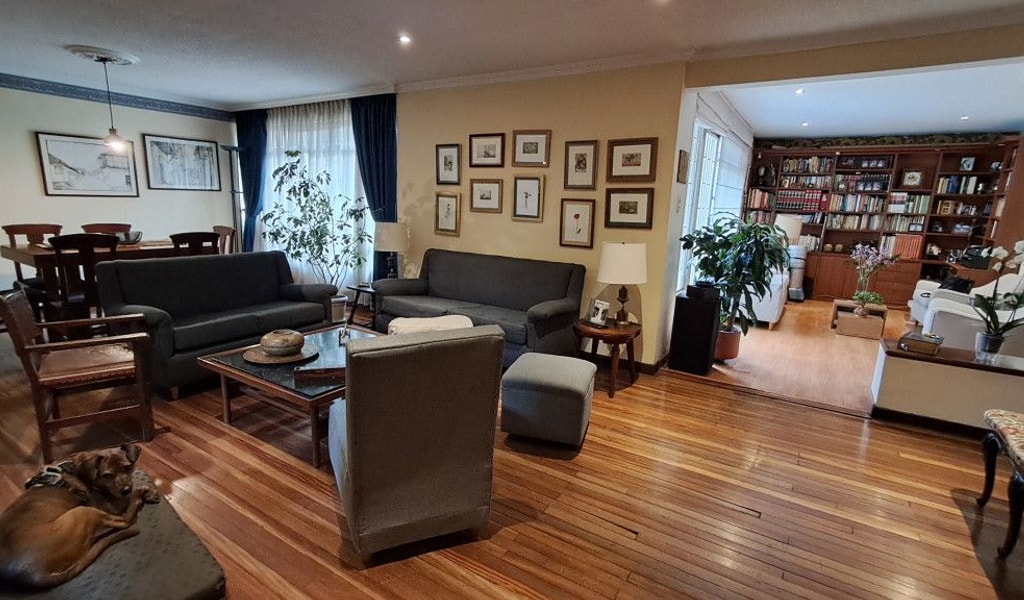 Casa en venta en Barrios Unidos, Bogotá · foto 2 de 14