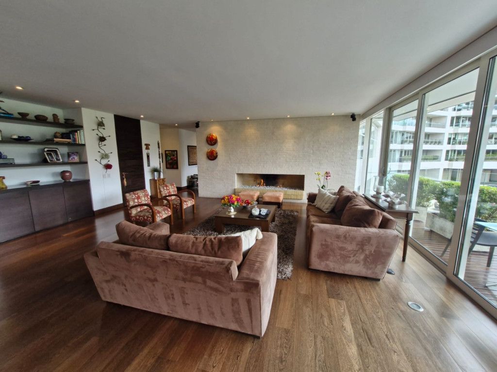 Apartamento en venta en Chapinero, Bogotá · foto 3 de 24
