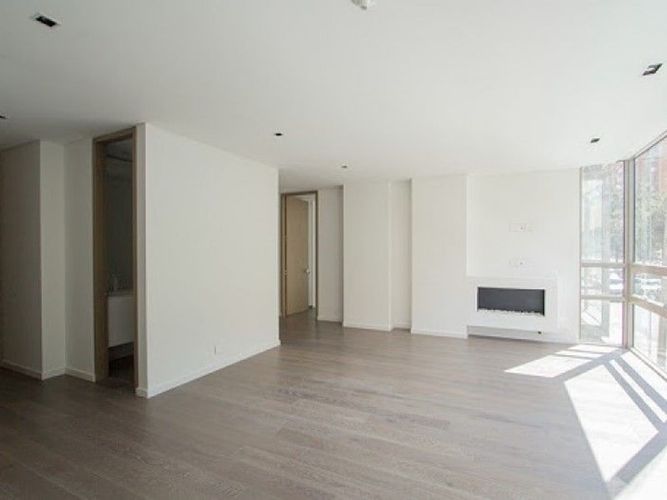 Apartamento en venta en Los Rosales, Bogotá · foto 2 de 10