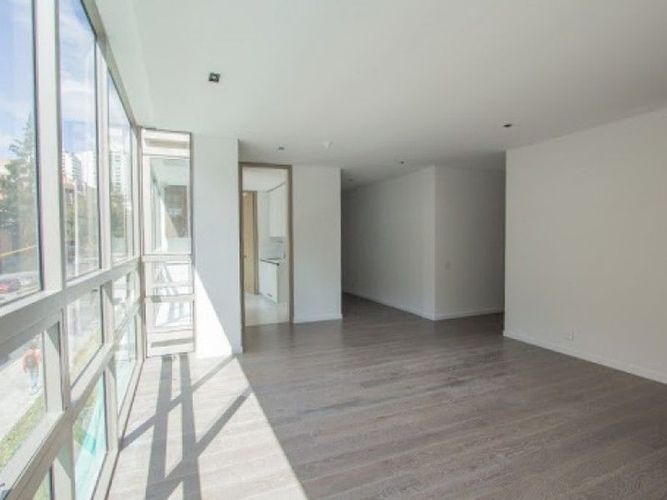 Apartamento en venta en Los Rosales, Bogotá · foto 3 de 10