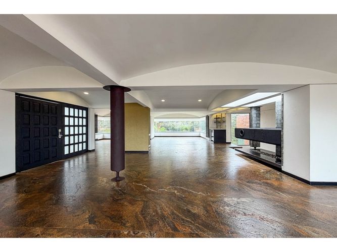 Apartamento de 3 alcobas en venta en Altos De Suba, Bogotá, 280 m² · foto 4 de 20
