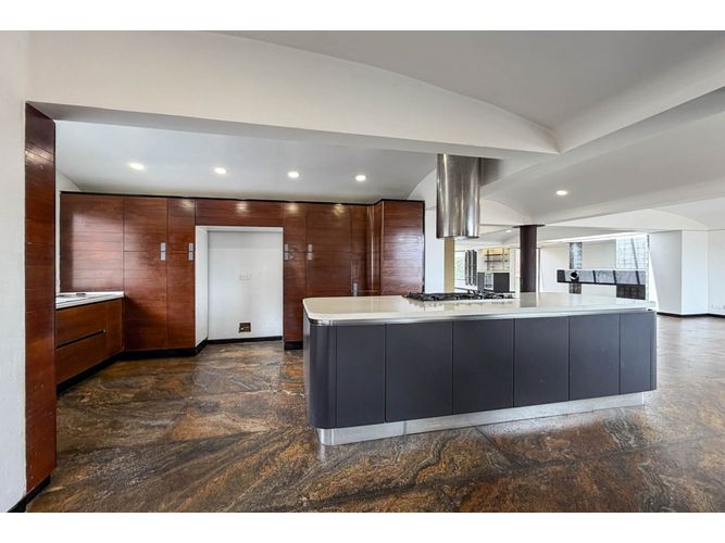 Apartamento de 3 alcobas en venta en Altos De Suba, Bogotá, 280 m² · foto 7 de 20