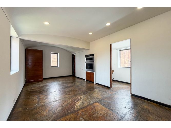 Apartamento de 3 alcobas en venta en Altos De Suba, Bogotá, 280 m² · foto 8 de 20