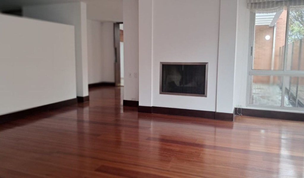 Apartamento en venta en Chicó Alto, Bogotá · foto 2 de 24