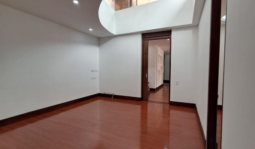 Apartamento en venta en Chicó Alto, Bogotá · foto 6 de 24