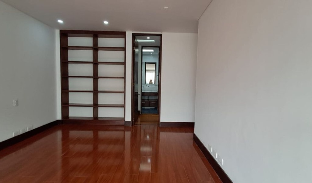 Apartamento en venta en Chicó Alto, Bogotá · foto 11 de 24