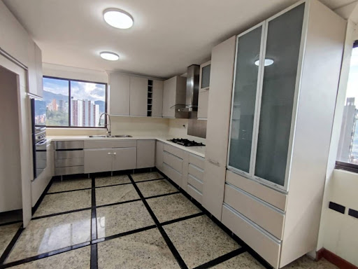 Apartamento en arriendo en La Florida, Medellín · foto 4 de 24