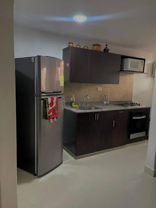 Apartamento de 3 alcobas en arriendo en Los Colores, Medellín, 60 m² · foto 2 de 19
