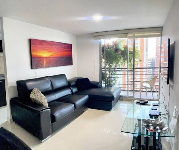Apartamento de 3 alcobas en arriendo en Los Colores, Medellín, 60 m² · foto 3 de 19