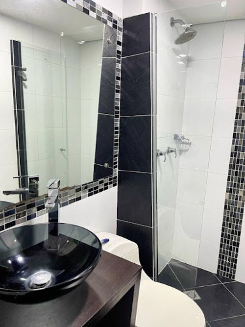 Apartamento de 3 alcobas en arriendo en Los Colores, Medellín, 60 m² · foto 15 de 19