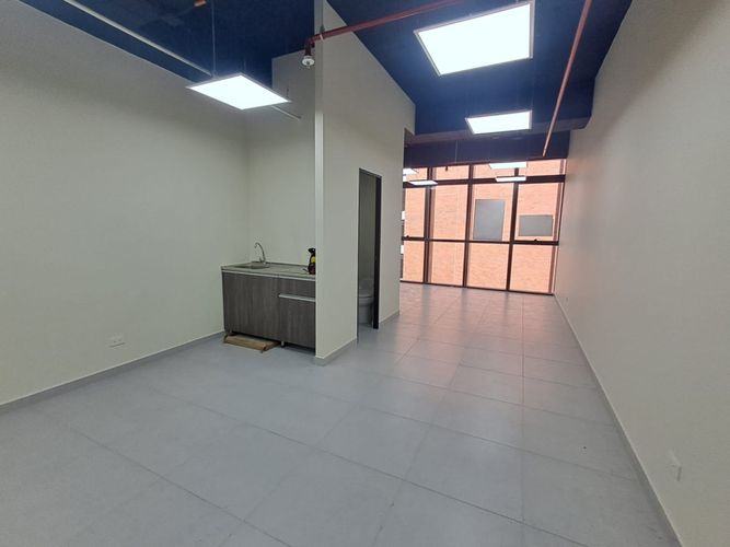 Oficina en arriendo en Las Palmas, Medellín, 39 m² · foto 3 de 8