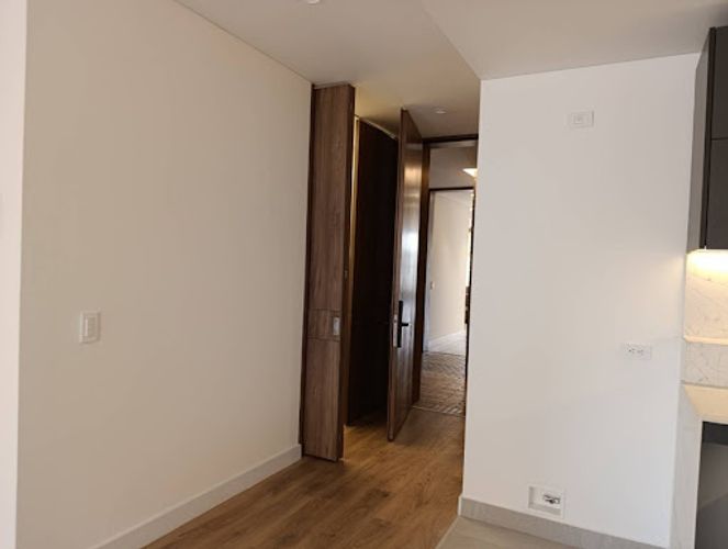 Apartamento de 2 alcobas en venta en Chicó Reservado, Bogotá, 94 m² · foto 5 de 24