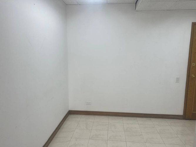 Oficina en arriendo en Milla De Oro, Medellín, 36 m² · foto 2 de 13