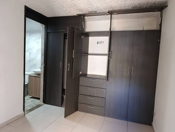 Apartamento de 3 alcobas en venta en Ismael Perdomo, Bogotá, 62 m² · foto 18 de 24