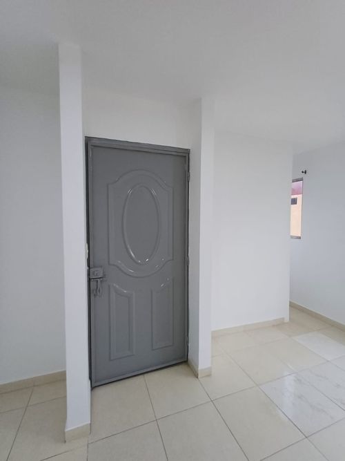 Apartamento de 2 alcobas en venta en Tejaditos, Piedecuesta, 45 m² · foto 2 de 21