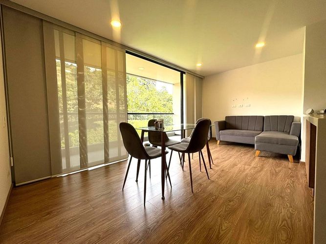 Apartamento de 3 alcobas en venta en El Trianon, Envigado, 83 m² · foto 1 de 13