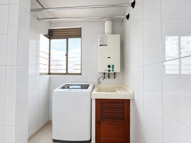 Apartamento en venta en Santa Barbara Occidental, Bogotá · foto 5 de 13