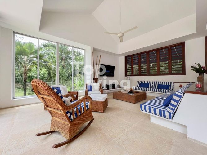 Casa de 4 alcobas en venta en Girardot, Girardot, 302 m² · foto 3 de 24
