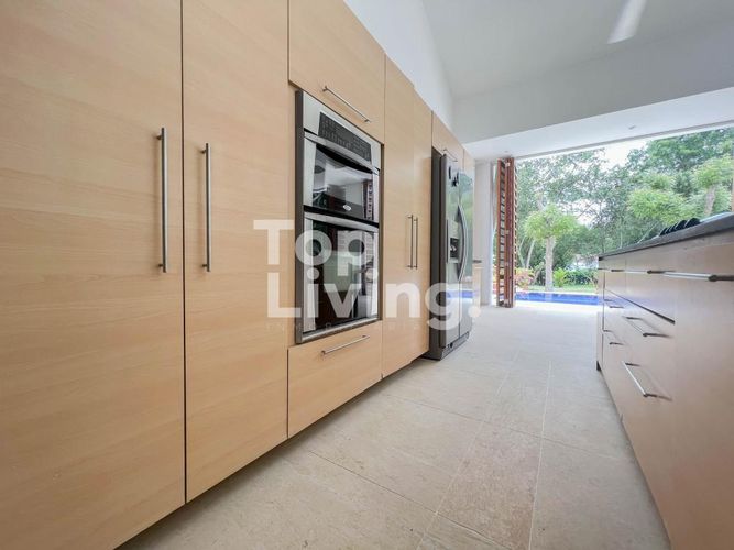 Casa de 4 alcobas en venta en Girardot, Girardot, 302 m² · foto 9 de 24